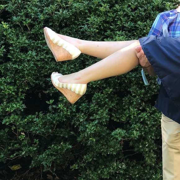 White & Gold Wedges - Picture 6 of 7